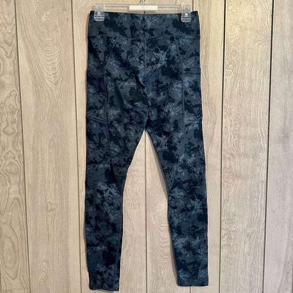 PACT Pureactive Pocket Legging in Camo - Picture 3 of 5